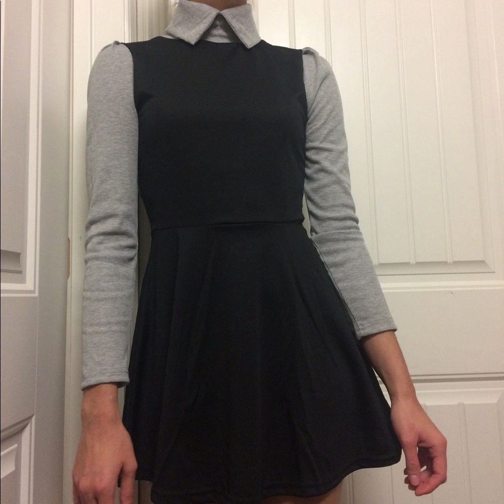 Cute Black and grey skater dress with a collar